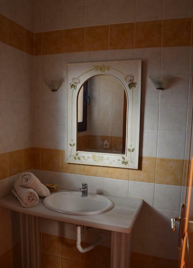Anais Apartments Megás Limniónas Екстериор снимка